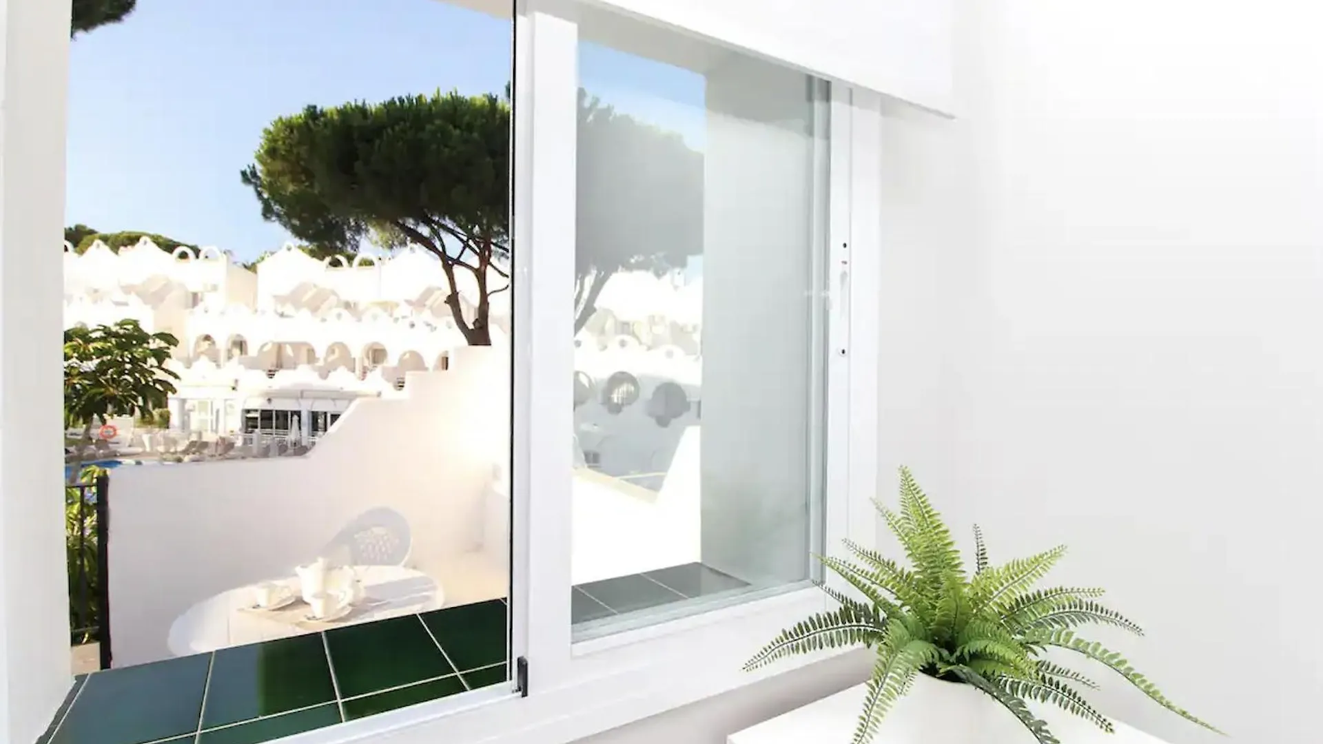 Private 2 Bedroom Flat In Vime La Reserva De Marbella Sitio de Calahonda Apartment
